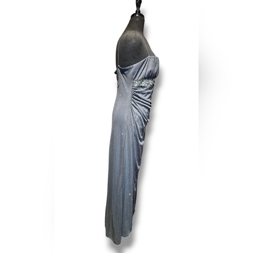 Sparkling ruched gown - Picture 5 of 7